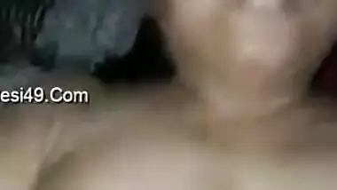 Desi auntie shows off her filled with cum mature twat in XXX video