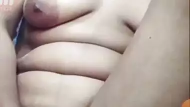 Bangladeshi college girl video call fingering