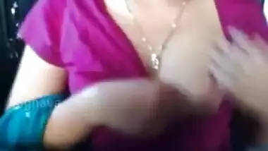 desi wife playing with her breast