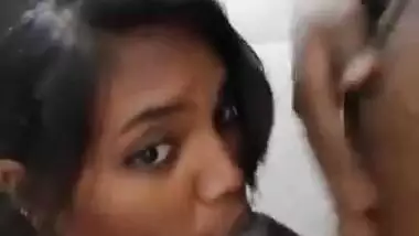 Desi Office Babe giving blowjob to Boss at office