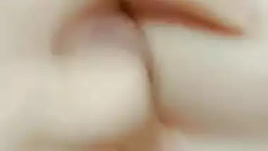 Cute girlfriend nude boobs show viral clip