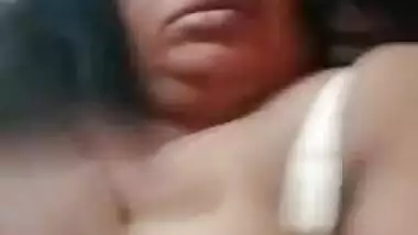 Mallu Aunty In Boob Fondling Video
