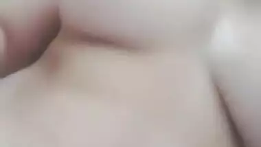 Self-isolated lover is lucky to see Desi girl's tits thanks to video call