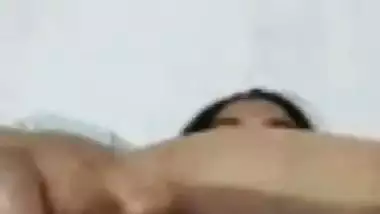 Dehati Boudi showing big boobs and fat pussy