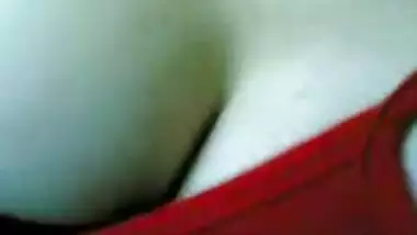 Hot Arab Girl Mureen Showing Her boob