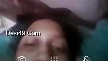 Today Exclusive-desi Bhabhi Showing Her Pussy On Video Call