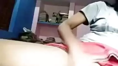 Skinny Desi girl ineptly masturbates pussy without trying to look sexy