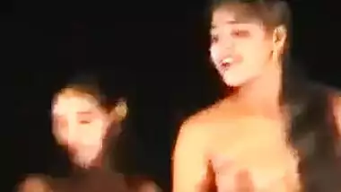 hot indian girls'snude dance 
