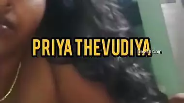 Tamil Girl Priya Give Handjob