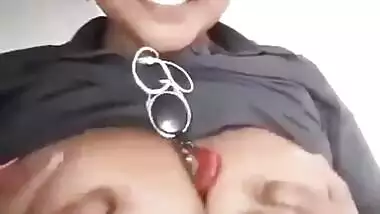 Big Boobs GF Showing For BF