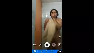 Bangladeshi wife nude MMS video leaked