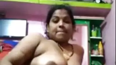Desi Hot Bhabi Masturbate On Bed