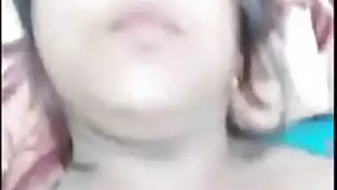 desi cute girl showing boobs on live