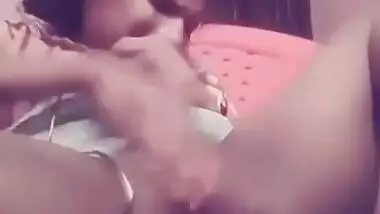 Horny Kerla Girl Fingering