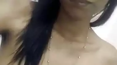 Nude skinny Tamil girl second MMS video