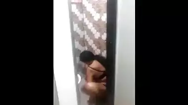 Neighbor aunty nude bathing before sex