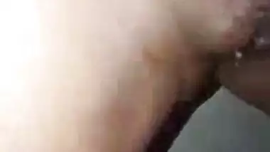 Tamil Teen pissing video has just arrived here for you