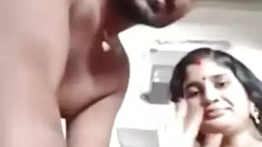 Muskan bhabhi’s live cam Indian blowjob sex surprise