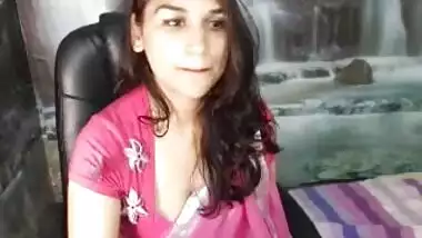 Sexy indian cam girl nandani on hotcamgirls . in