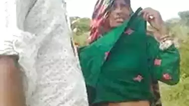 Desi village aunty caught having sex with bf