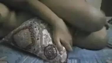 Horny Tamil babe Pillow fucking, Groping tits, Rubbing pussy Live on Cam