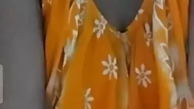 Desi wife show her big boob tango live