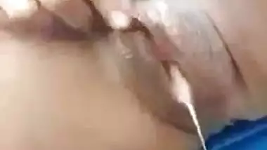 Wet Indian wet crack show with sexual juices dripping down