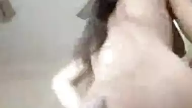 Horny Desi Wife Selfie Nude MMS video shot for secret lover