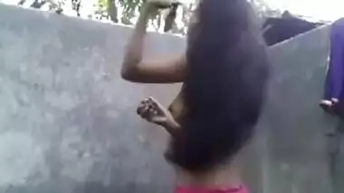 Dehati Girl Bathing Nude Selfie Dehati Sexy Video
