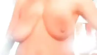 Mature Indian village wife viral big boobs show
