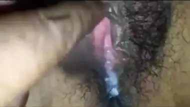 HAIRY PUSSY FUCKED WITH CUMSHOTS