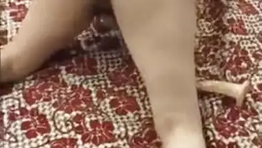 Verification XXX video of horny Desi gal using dildo to fuck herself