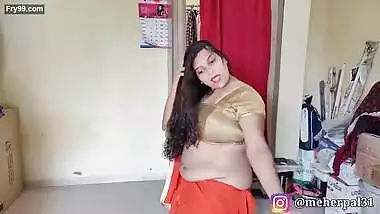 Desi fatty aunty hot dance