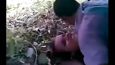 Desi village girl outdoor threesome sex scandal with neighbors