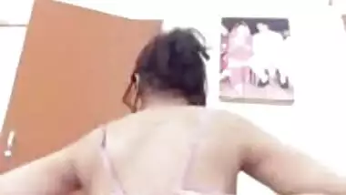 Wooowww Beautiful Paki CYtie showing boobs shaved pussy n ass