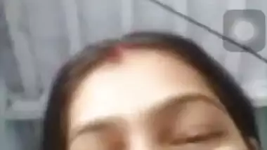 Indian Aunty ShowinG her Boobs And Pussy On video Cal