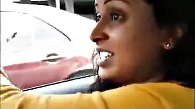 Bangalore GF boobs pressed while driving in traffic