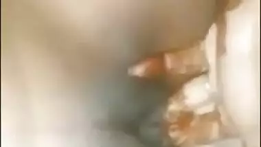 South Indian girl fingering her wet pussy on cam