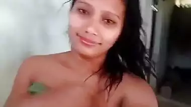 Hot girl Showing for Lover