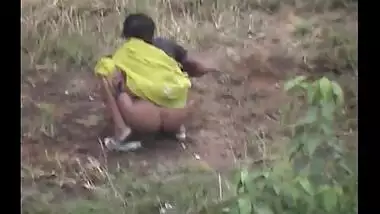 Village Woman Lifts Saree To Wash Ass
