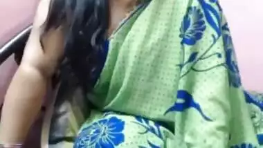 indian bbw aunty nude showing on webcam 