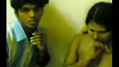 Desi 4 local call girl with one guy leaked mms